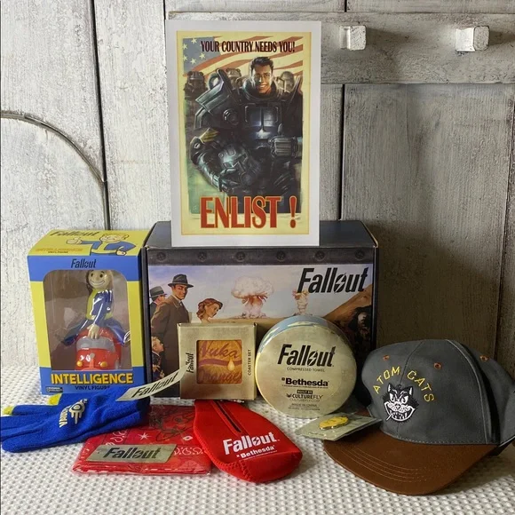 2018 Culturefly - Fallout Collectors Box Set - Betheseda GameStop- Exclusive - Picture 3 of 9